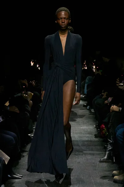 Look 63
